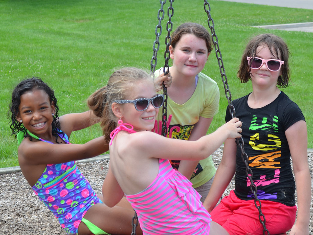 Girls-On-Tire-Swing